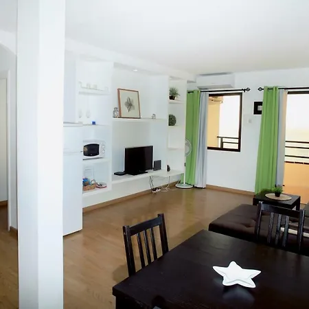 Sunset Paradise Apartment *