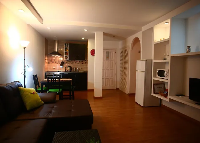 Sunset Paradise אדחה