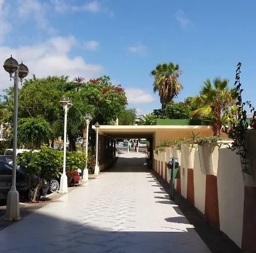 Sunset Paradise * אדחה