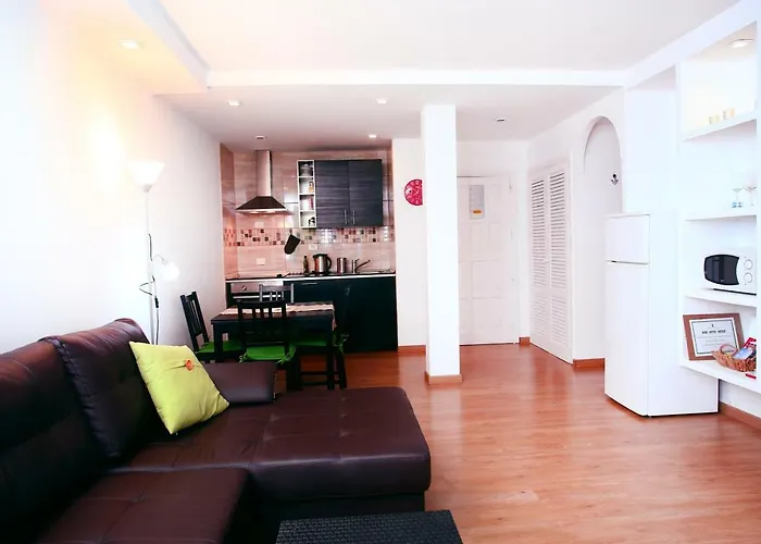 Sunset Paradise אדחה